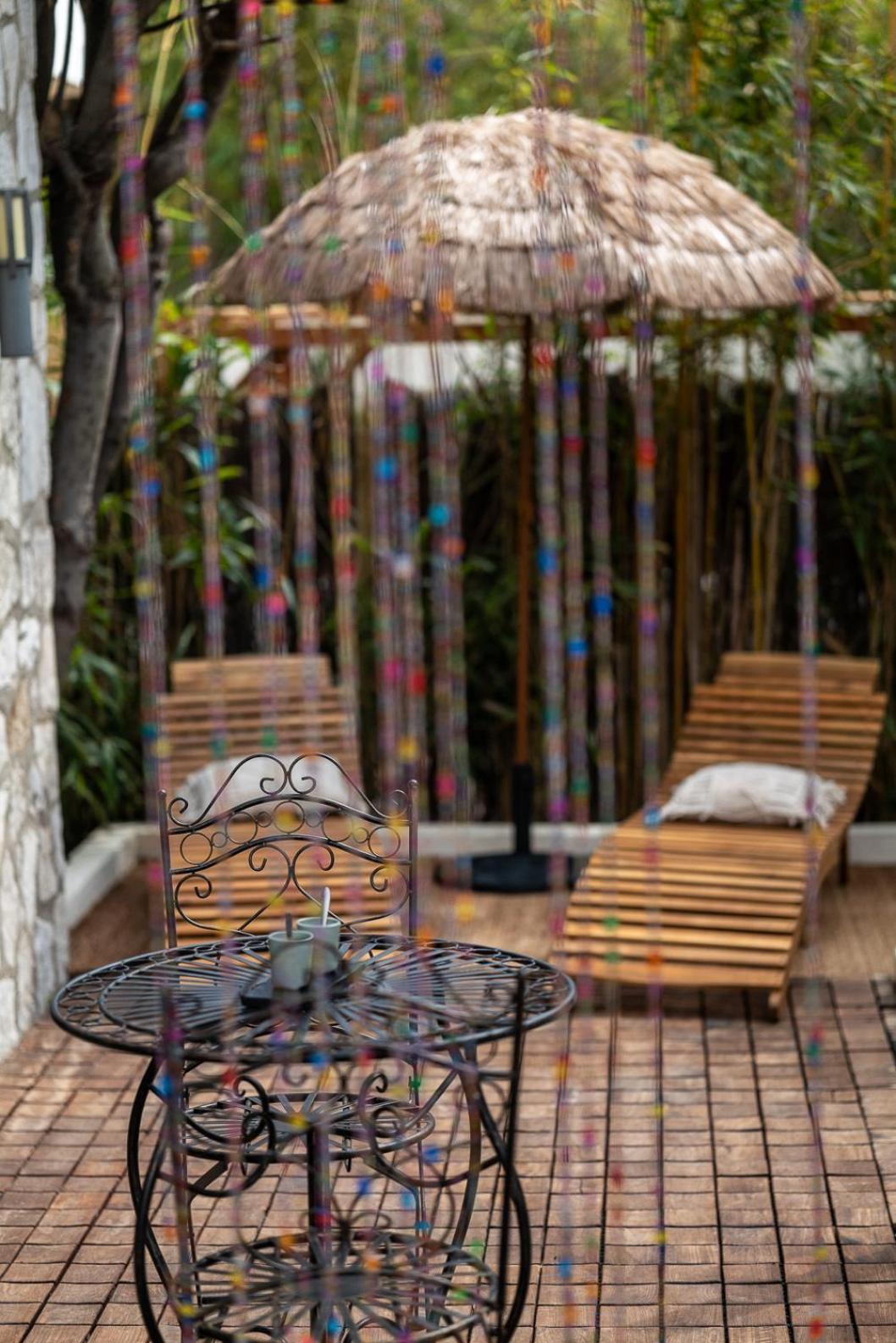 Studio Terrasse La Roulotte Du Tzigane Mandara Beach Antibes Juan-Les-Pins Extérieur photo